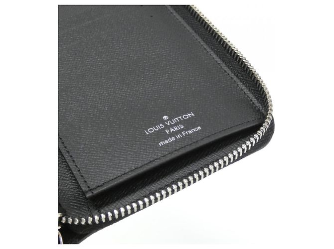 Portafoglio Zippy Louis Vuitton Taiga Nero - vista 7
