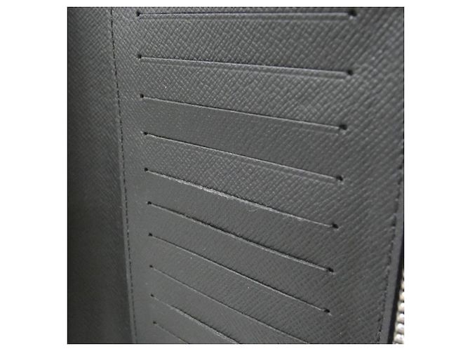 Portafoglio Zippy Louis Vuitton Taiga Nero - vista 8