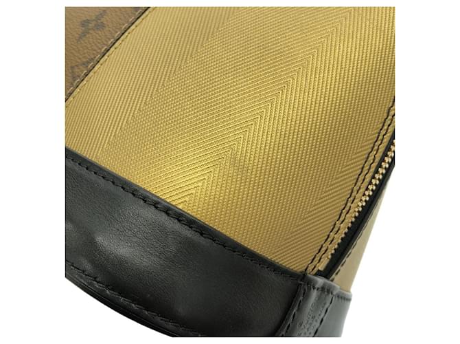 Borsa Louis Vuitton Monogram Reverse Alma PM Nero - vista 5