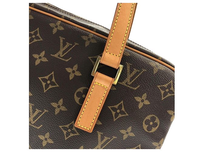 Bolso de hombro Louis Vuitton Monogram Cite GM Castaño - vista 6