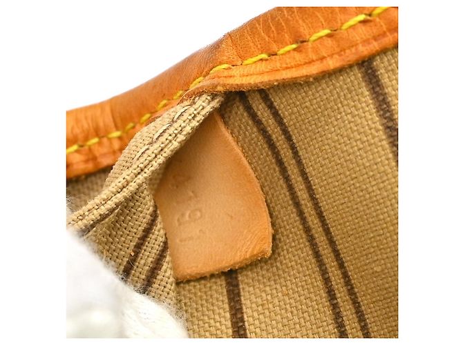 Louis Vuitton Neverfull Tote Monogram Canvas PM Castaño - view 5