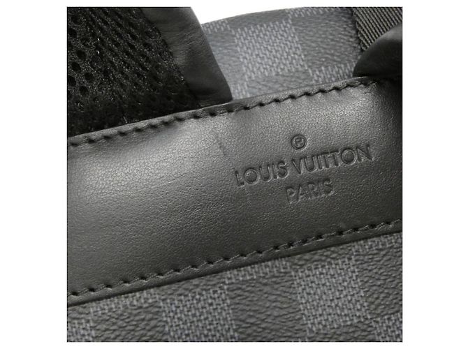 Zaino Louis Vuitton Damier Graphite Josh Grigio antracite Damier ebene - vista 4