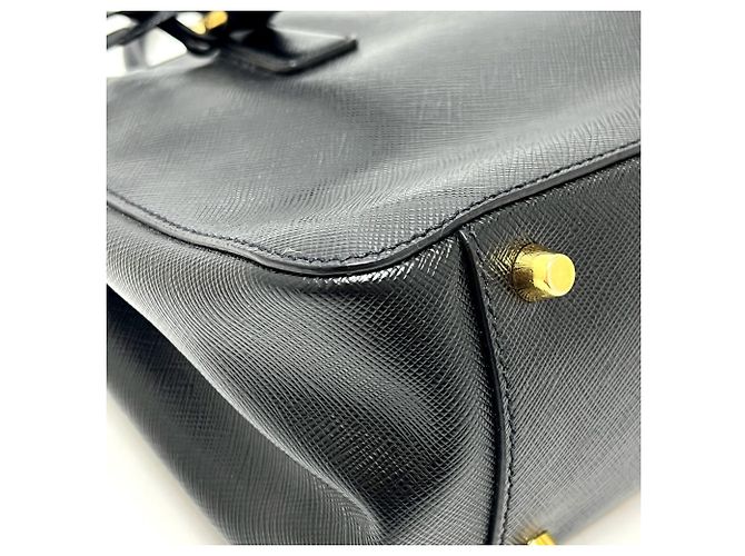 Borsa a mano Prada in pelle Saffiano nera Nero - vista 6