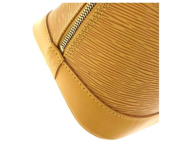 Sac à main Louis Vuitton Epi Alma PM Jaune - vue 5