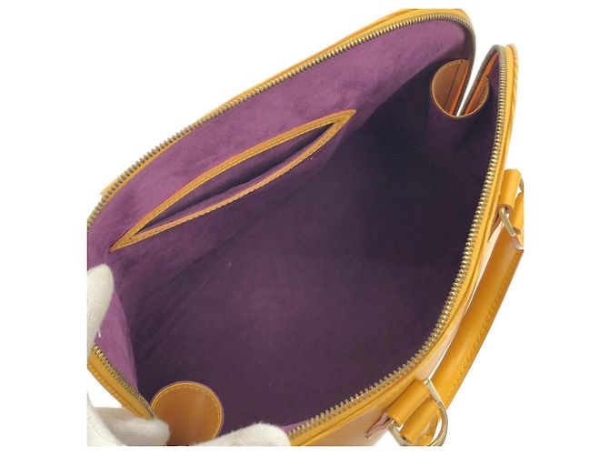 Sac à main Louis Vuitton Epi Alma PM Jaune - vue 9