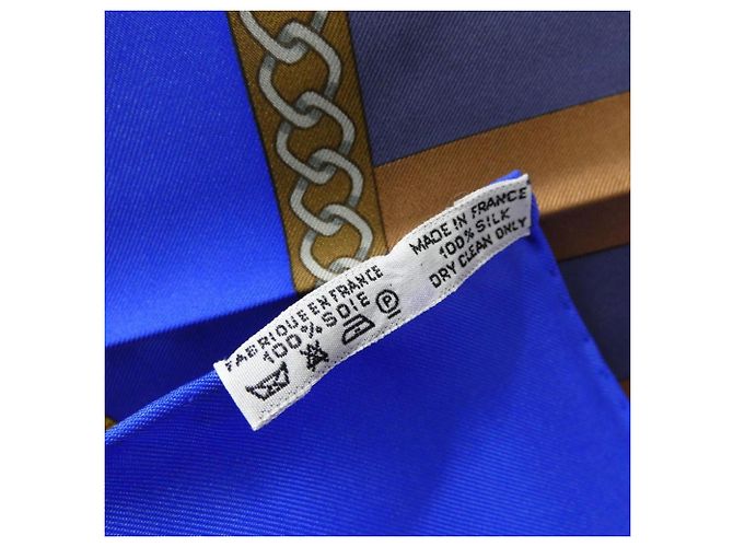 Hermès Hermes CHOCS EN PLUMES Seidentuch Blau - Ansicht 4