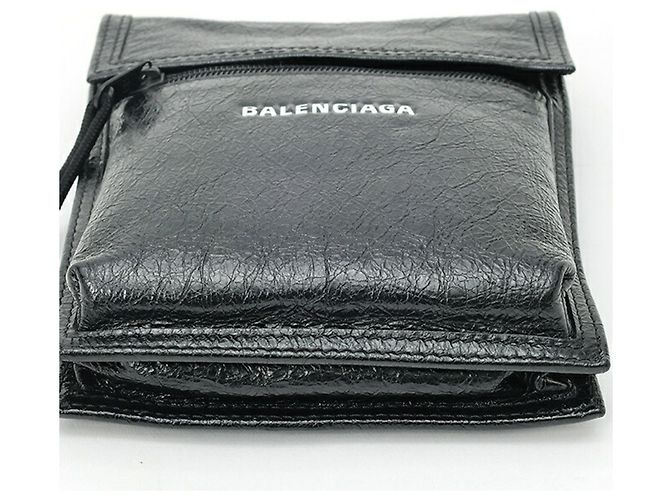 Borsa a tracolla Balenciaga Explorer Pouch Nero - vista 4