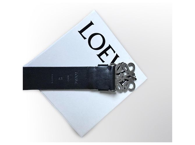 Loewe Anagram Gürtel aus schwarzem Leder - Ansicht 12