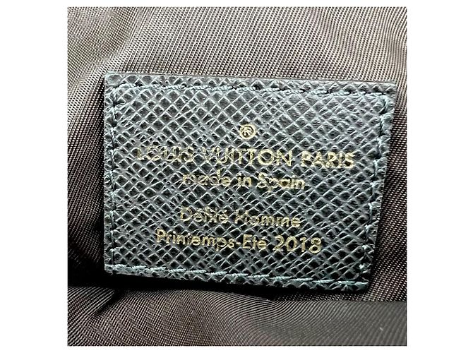 Borsa Messenger Louis Vuitton Monogram Outdoor Blue Marrone - vista 6