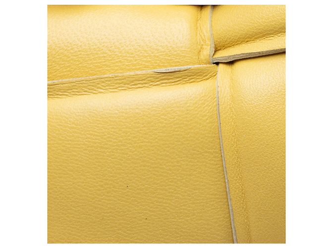 Borsa a tracolla Maxi Cassette con catena in nappa Bottega Veneta Giallo - vista 10