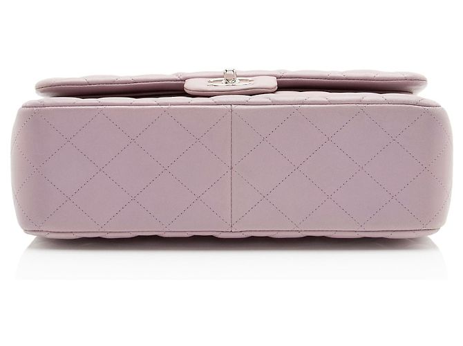 Gabrielle Borsa Chanel Classic Jumbo Double Flap in pelle di agnello Porpora - vista 4