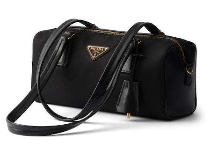 Prada Borsa Medium in Nylon e Pelle con Lucchetto Nero - vista 4