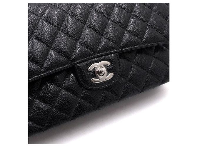 Chanel Borsa a tracolla media in pelle caviar nera classica con catena argentata Nero - vista 11