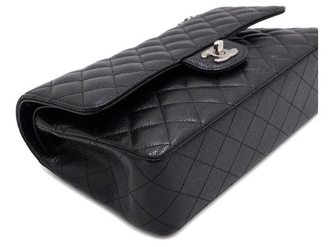 Chanel Borsa a tracolla media in pelle caviar nera classica con catena argentata Nero - vista 9