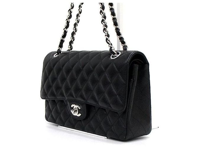 Chanel Borsa a tracolla Classic Medium in caviale nero con catena argentata - vista 3