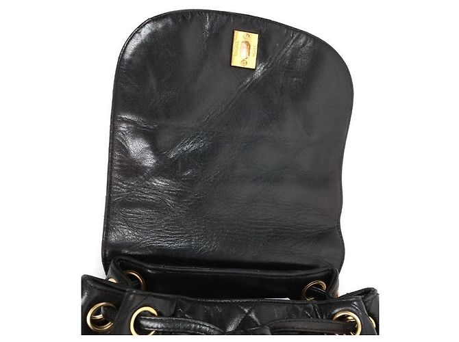 Chanel Gesteppter Rucksack in Schwarz - Ansicht 11
