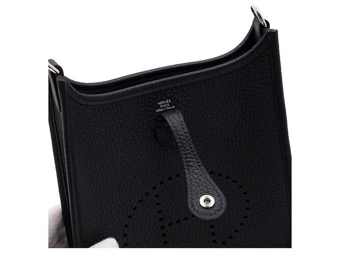 Hermès Borsa a tracolla e crossbody Evelyne TPM Amazon Taurillon Clemence Silver Nero - vista 6