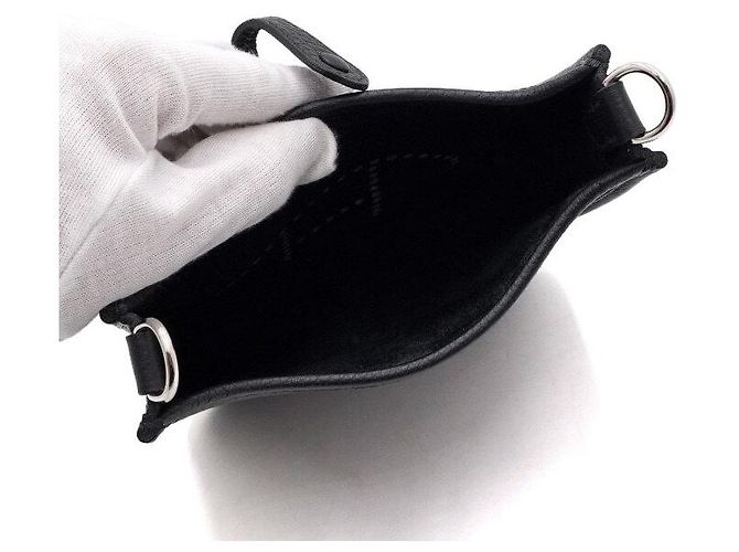 Hermès Borsa a tracolla e crossbody Evelyne TPM Amazon Taurillon Clemence Silver Nero - vista 7