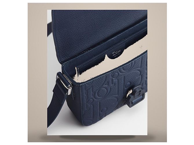 Dior Borsa Messenger con patta Saddle Small Navy Blue Gravity Leather - vista 4