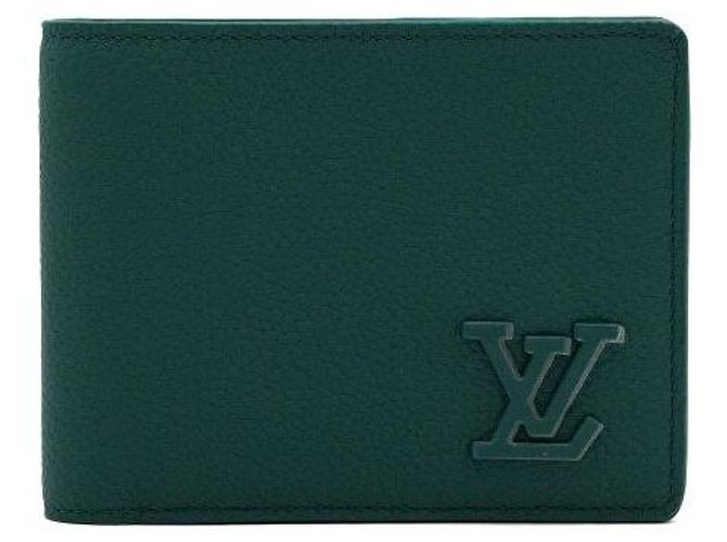 Louis Vuitton Green Leather Aerogram Men's Multiple Wallet - view 2