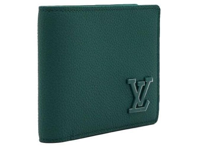 Louis Vuitton Green Leather Aerogram Men's Multiple Wallet - view 4