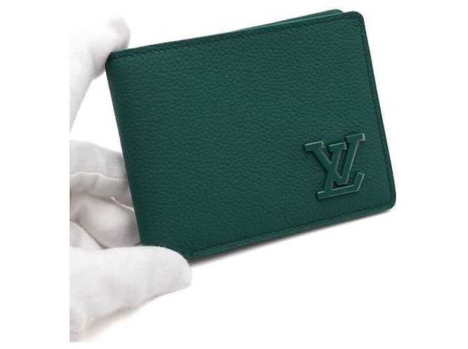 Louis Vuitton Green Leather Aerogram Men's Multiple Wallet - view 9