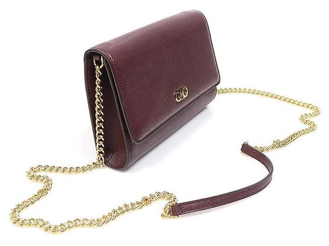 Salvatore Ferragamo Mini Borsa a Tracolla con Catena Gancini in Pelle di Vitello Martellata Wine Rosso - vista 3