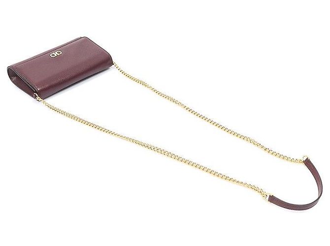 Salvatore Ferragamo Mini Borsa a Tracolla con Catena Gancini in Pelle di Vitello Martellata Wine Rosso - vista 4