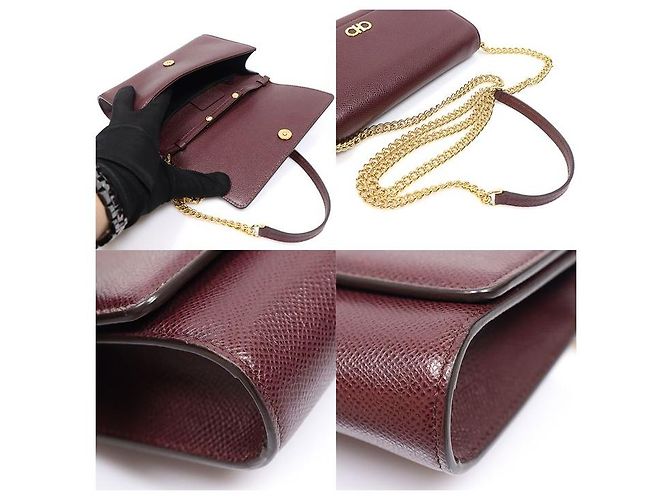 Salvatore Ferragamo Mini Borsa a Tracolla con Catena Gancini in Pelle di Vitello Martellata Wine Rosso - vista 6