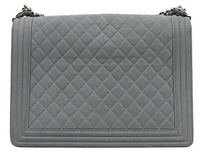 Chanel Borsa a tracolla Large Boy in pelle caviar grigia Marrone - vista 3