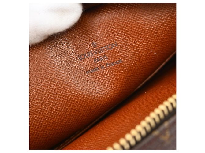 Louis Vuitton Amazone Monogram Canvas PM Marrone - vista 4