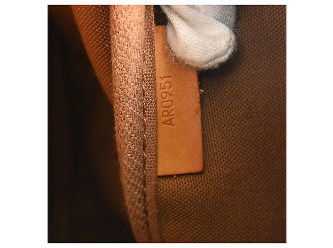 Louis Vuitton Saumur Monogram 35 Marrone - vista 5