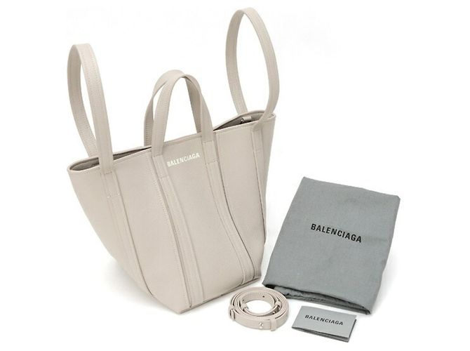 Balenciaga Everyday 2.0 Small North South Shoulder Tote Bag Gris - vista 6