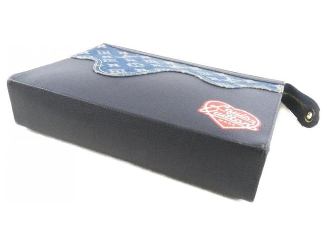 Louis Vuitton Monogram Drip Pochette Voyage Blu - vista 3