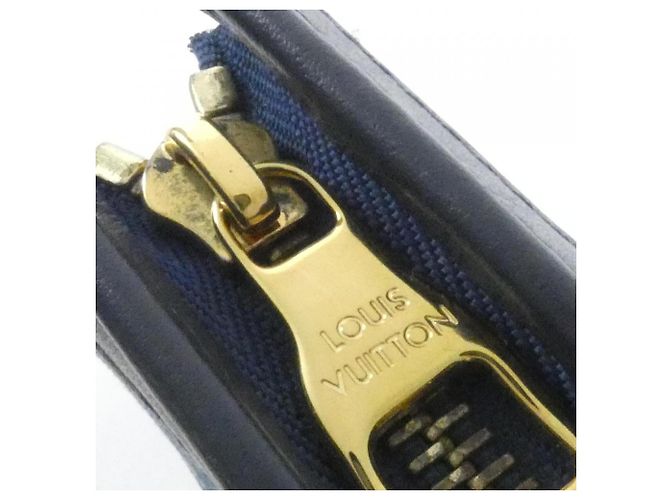 Louis Vuitton Monogram Drip Pochette Voyage Blu - vista 6