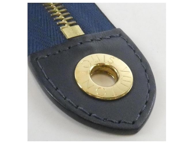 Louis Vuitton Monogram Drip Pochette Voyage Blu - vista 7