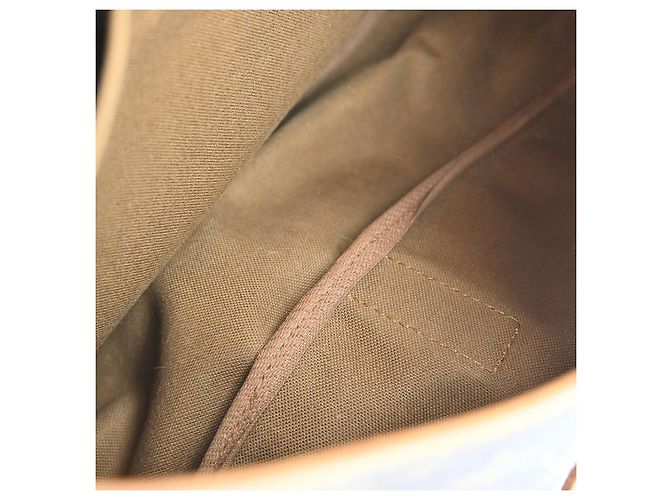 Louis Vuitton Saumur Monogram 35 Marrone - vista 3
