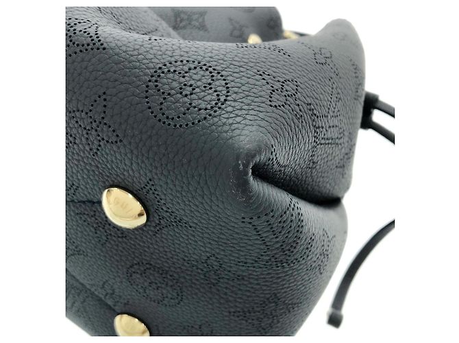 Borsa a tracolla Louis Vuitton Mahina Bella Rosso - vista 3