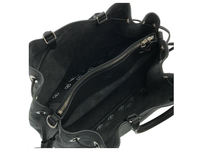 Borsa Louis Vuitton Mahina Bella Tote M59200 Nero - vista 8