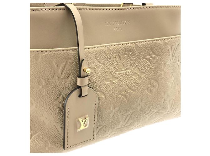 Sac à main Louis Vuitton Monogram Empreinte Avenue PM Gris - vue 3
