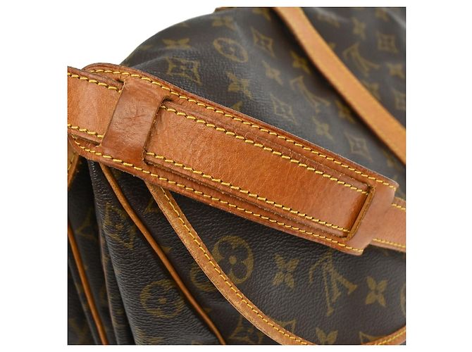 Louis Vuitton Saumur Monogram 35 Marrone - vista 6