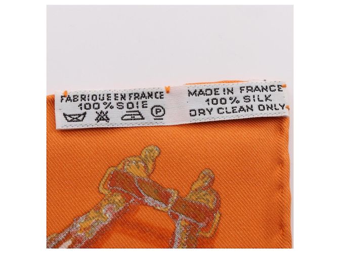 Hermès Hermes Petit Carré 45 MUSEE Schal Orange - Ansicht 3