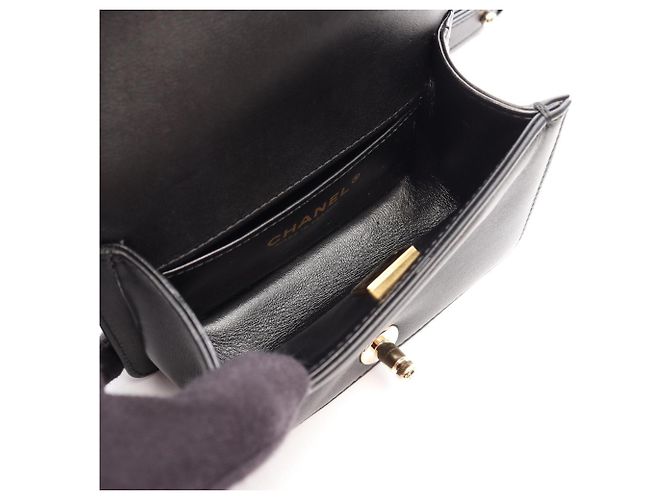 Borsa a tracolla Chanel Boy Mini Chevron V-stitch Nero - vista 3
