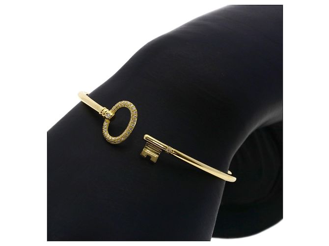 Pulsera rígida Tiffany & Co. de oro amarillo 18K con llave ovalada - vista 5
