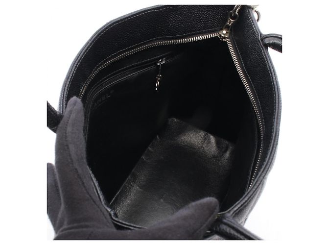Borsa Tote Chanel Reissue in pelle di vitello martellata nera Nero - vista 3