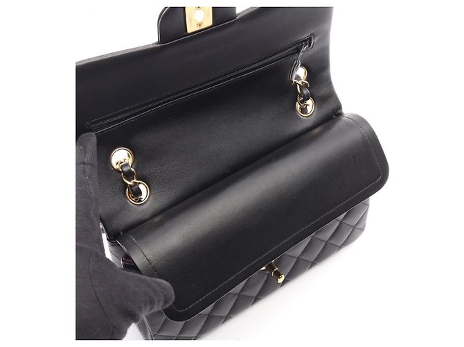 Borsa a tracolla Chanel Matelassé Double Flap Nero - vista 10