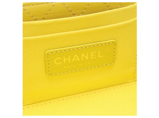 Borsa a tracolla Chanel Yellow Matelassé Giallo - vista 4