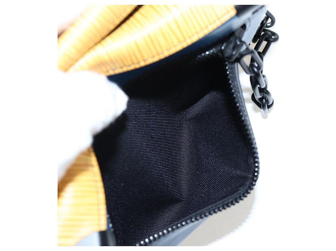Borsa LOUIS VUITTON Epi Mini Soft Trunk Bag Multicolor M68721 LV Auth 194736SM Multicolore - vista 19