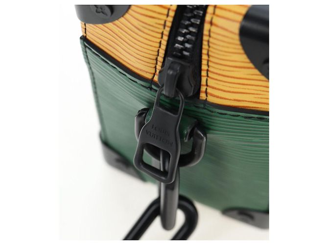 Borsa LOUIS VUITTON Epi Mini Soft Trunk Bag Multicolor M68721 LV Auth 194736SM Multicolore - vista 20