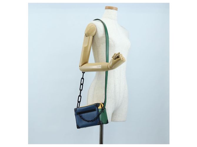 Borsa LOUIS VUITTON Epi Mini Soft Trunk Bag Multicolor M68721 LV Auth 194736SM Multicolore - vista 25